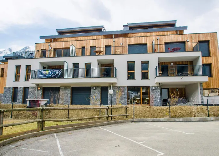 Appartement Duplex Centre Pour 6 Avec Balcon Et Garage - Fr-1-343-248 *