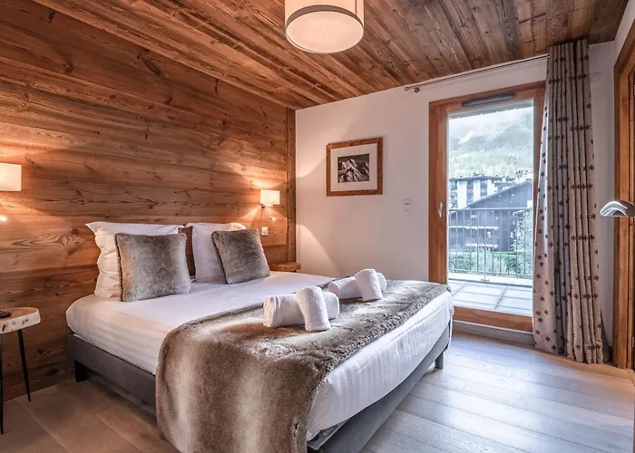 Duplex Centre Pour 6 Avec Balcon Et Garage - Fr-1-343-248 *